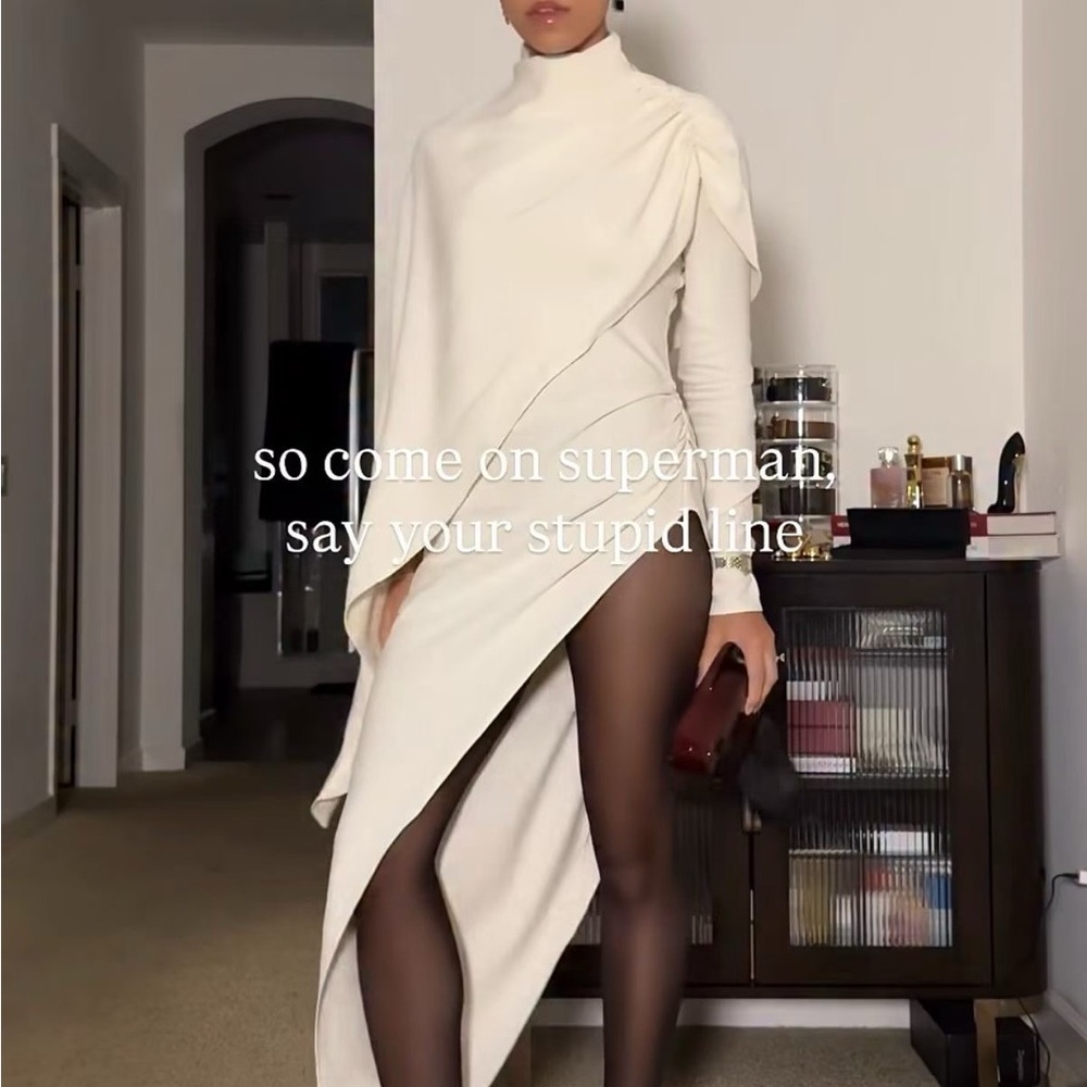 Helsa NWOT The Wilhelmina Cape Top - Picture 11 of 14